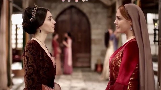 En çok Hürrem Sultanı mı yoksa Mahidevran Sultanı mı sevdiniz?