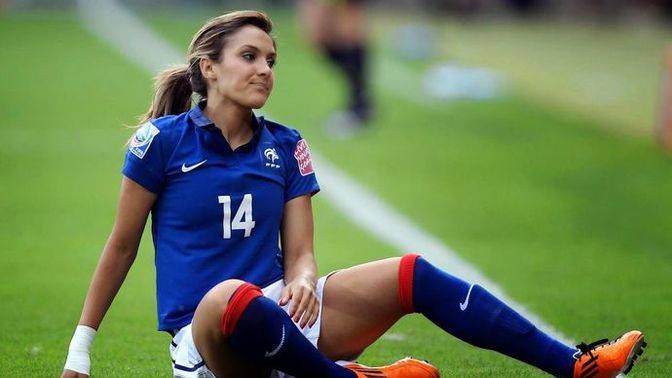 Kadınlar futbolunu seven var mı?