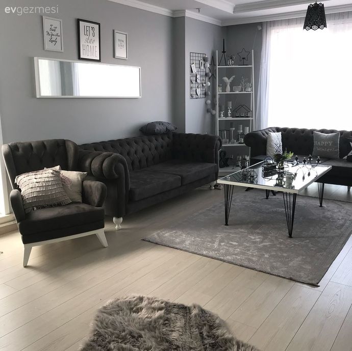 Siyahın yanına en çok hangi rengi uyumlu buluyorsunuz?