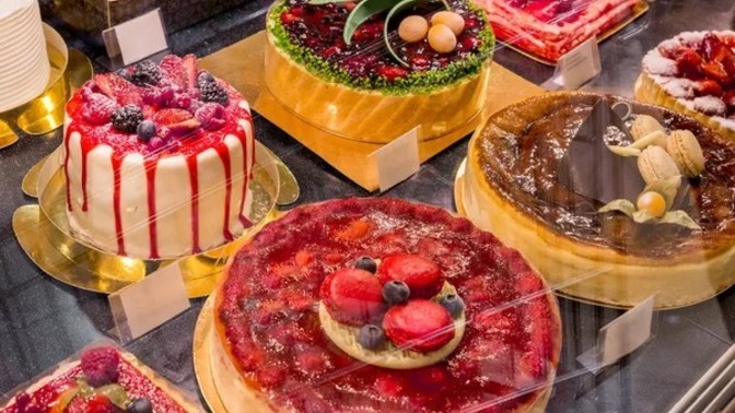 Pastane işletmesi olan biri olsanız sağlıklı beslenmede zorlanır mısınız?