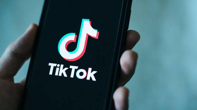 Tiktokta oyun canlı yayınlarını izliyor musunuz?