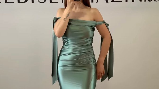 Kızlar, nasıl elbise sizce? Bayıldım yaa! Bu tarz elbise giyer misiniz?