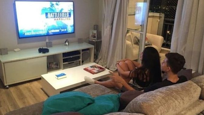 Dizi izlemeyi maç izlemeye tercih eder misin?