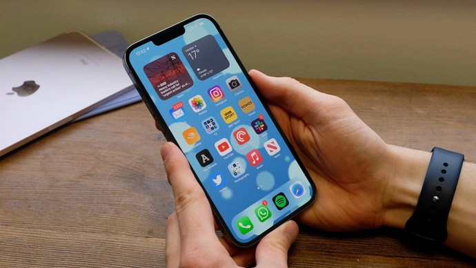 iPhone 14 Plus
