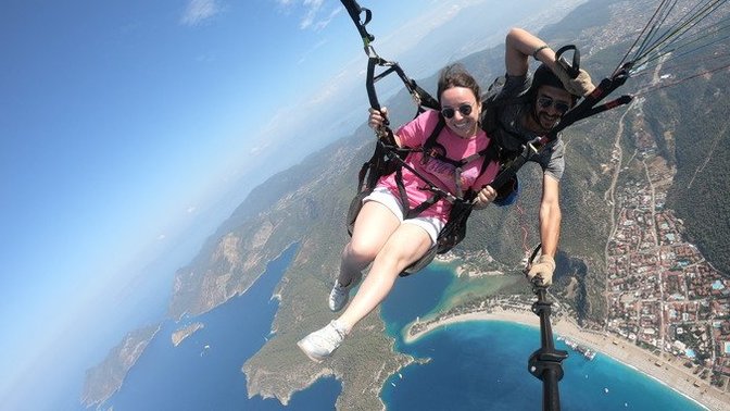 Turizm işinde çalışıyorum. Siz çalıştığınız işten memnun musunuz?