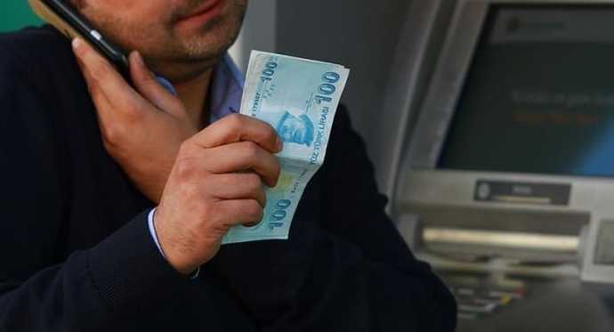 Üniversite harç ücretlerine yüzde 36 zam. Öğrenciler bıktı mı?