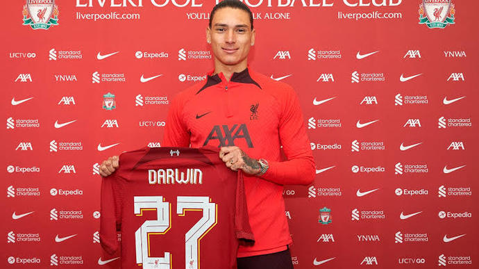 Bu yaz gerçekleşen forvet transferlerinden hangisi takımına daha çok katkı yapar?