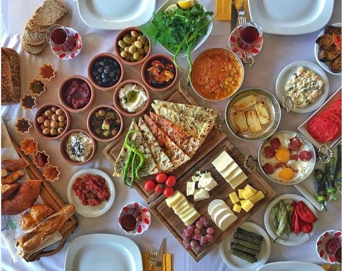 Pazartesi diyete başlayıp hafta biterken hala devam eden var mı yoksa bıraktınız mı?