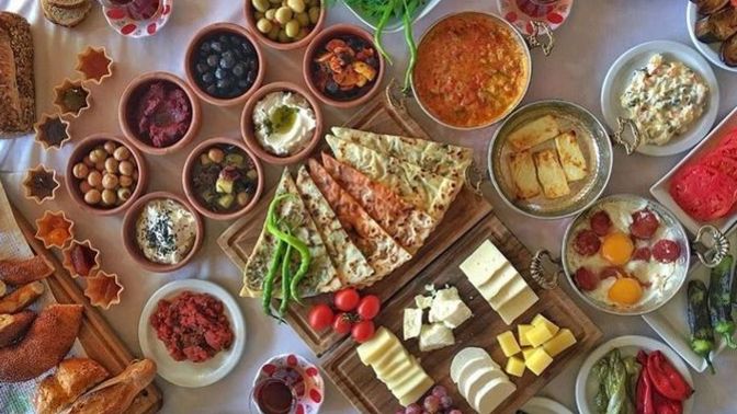 Pazartesi diyete başlayıp hafta biterken hala devam eden var mı yoksa bıraktınız mı?