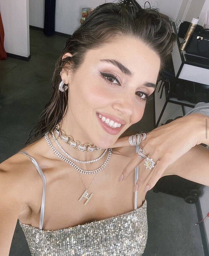 Hande Erçel mi Bensu Soral mı daha güzel?
