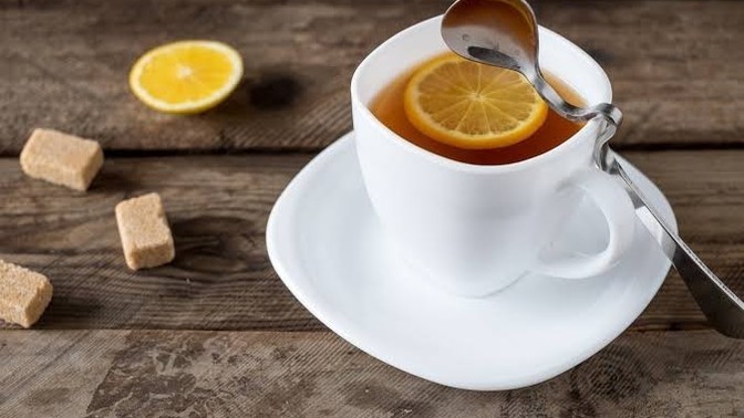 Çay limonlu mu, şekerli mi güzel?