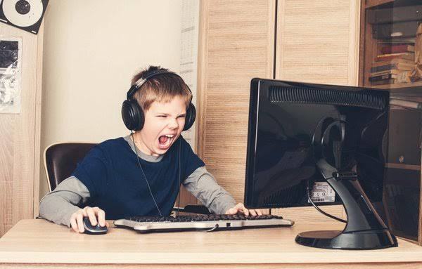 Çocuklar video oyunları ile ne zaman tanıştırılmalı?