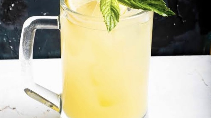 Kola mı limonata mı?