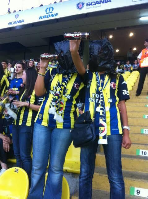 Fenerbahçe, Putin sloganı ile ilgili açıklama yaptı, samimi buldunuz mu?
