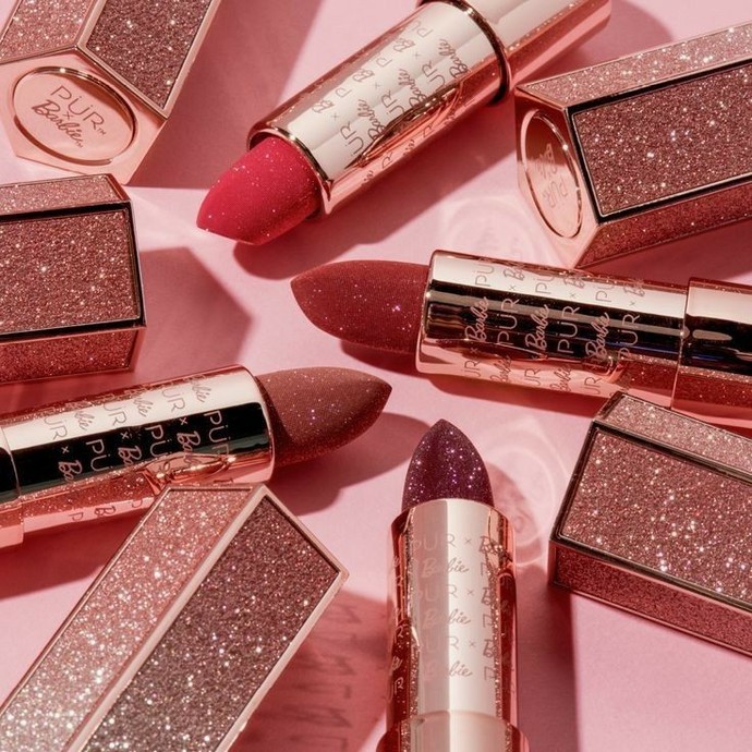 Bugün Dünya Ruj Günüymüş 💄 Bugüne özel nasıl bir ruj sürmek yakışır?