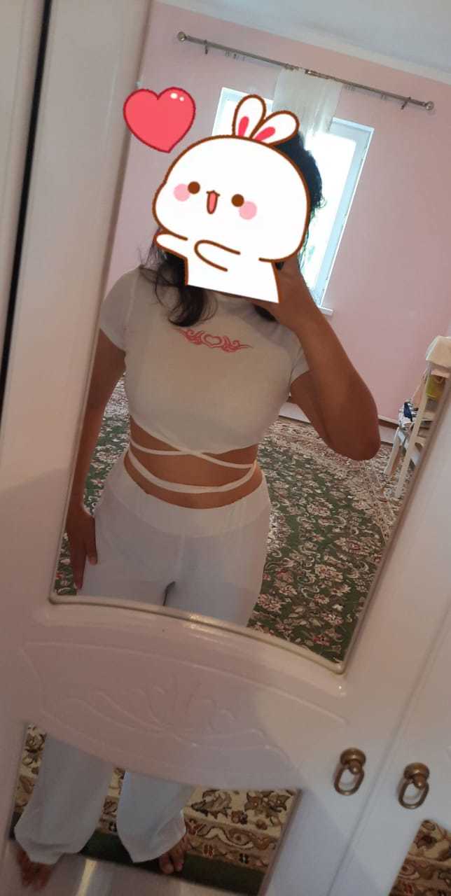 Sizce bu crop top bu pantolona gider mi?