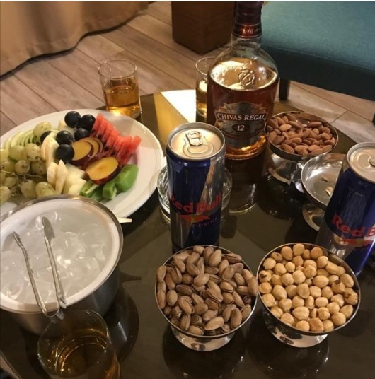 Bugün kime içiyoruz😊?