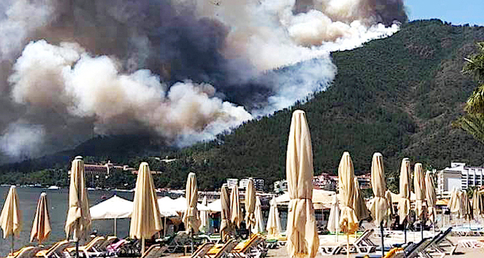 Marmaris yine alevlere teslim! Turistik bölgelerdeki ormanlar neden sürekli yanıyor?