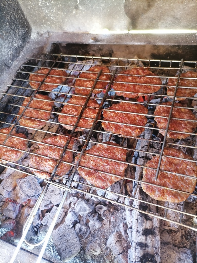 🥩🥩🥩