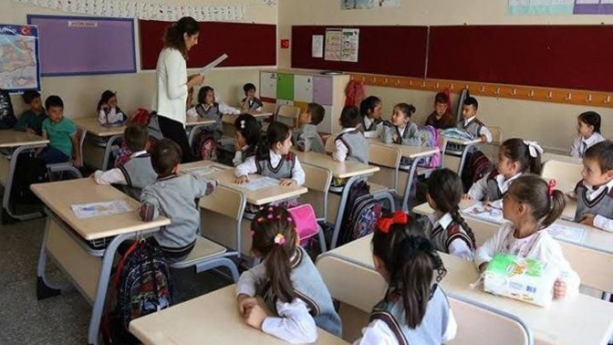 Türkiye'deki eğitim sistemi hakkında ne düşünüyorsunuz?
