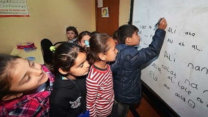 Bakan Özer, eğitim sistemimizin çok iyi bir yere doğru gittiğini söyledi. Sizce iyiye doğru mu gidiyoruz?