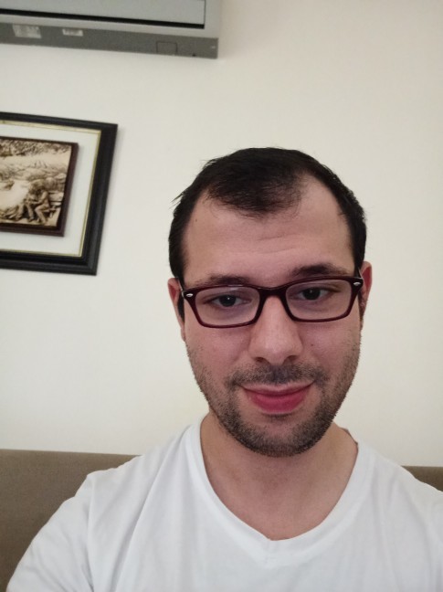 Kendinizi güzel/yakışıklı buluyor musunuz?