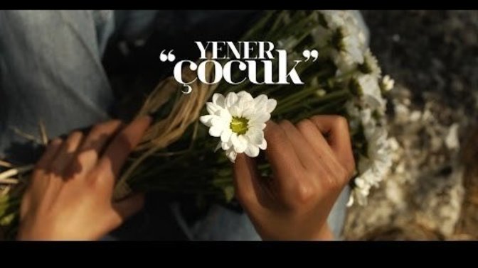 Her dinleyişinizde gözlerinizin dolduğu bir şarkı var mı?