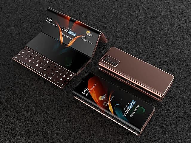 Katlanabilir telefonlar arasında en iyisi hangisi?