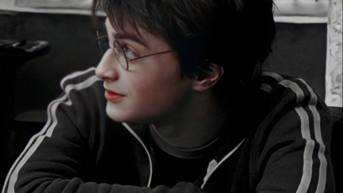 Bugün Harry Potter'in doğum günü hayranı olanlar var mı?
