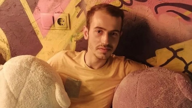 Saçlarım çok kısa şekil almıyor, ne kullanmalıyım?