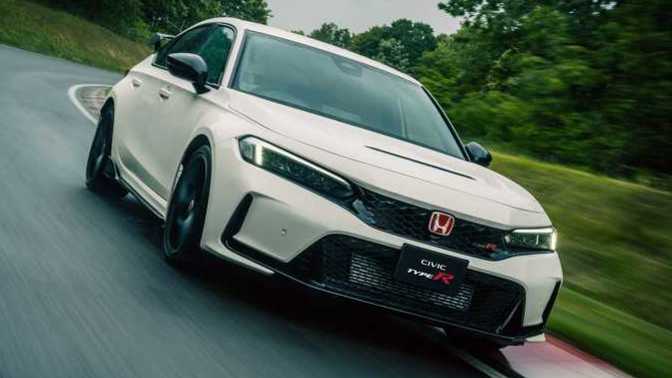 Honda Civic Type R 2023 modeli! Nasıl duruyor, beğendiniz mi?