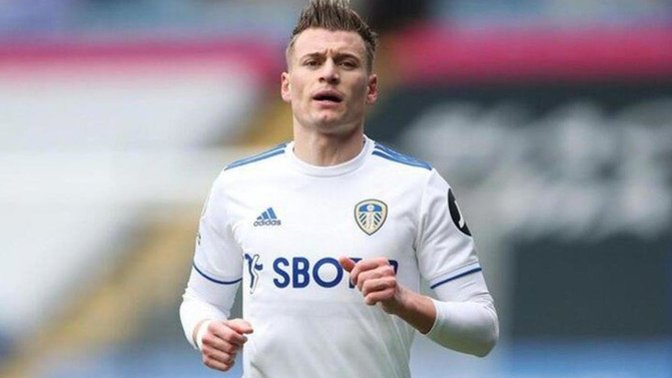Fenerbahçe sol bek arayışına Alioski ile son verdi. Aranan kan mı?