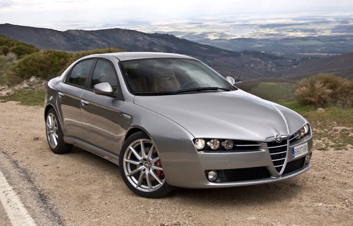 Alfa Romeo 159 alınır mı, arabadan pek anlamıyorum?