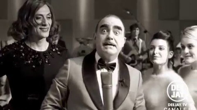 Sözleri hiçbir anlam taşımayan ama hoşunuza giden şarkılar paylaşalım mı?