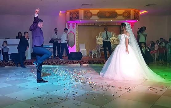 Düğünde Eşinizle Zeybek Oynamak ister miydiniz?