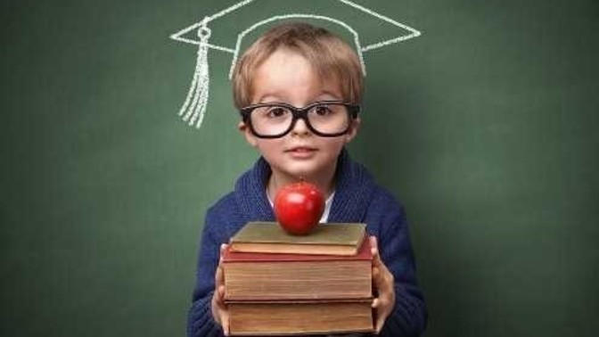 Sizce sosyal medyada kitap resimleri paylaşanlar gerçekten o kitabı okuyor mudur? Ne kadarı okuyor numarası yapıyordur?