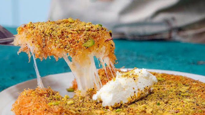 Künefe mi, muhallebili kadayıf tatlısı mı?
