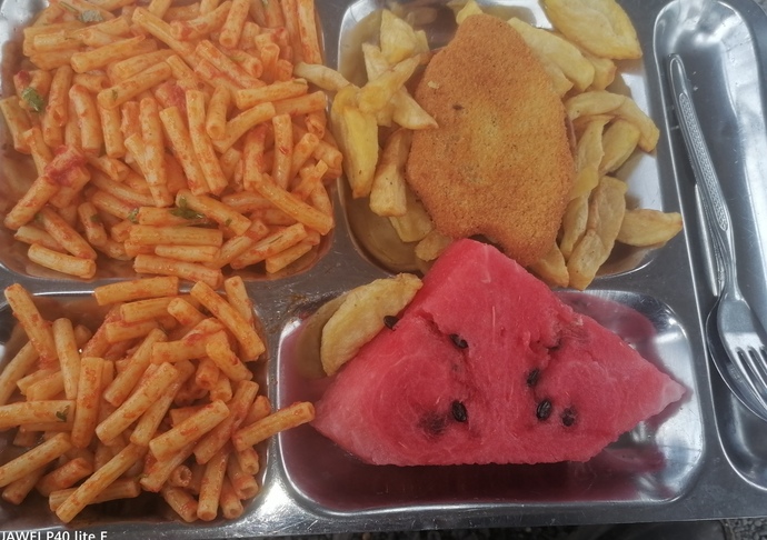 Öğlen yemeğim güzel mi 😔?