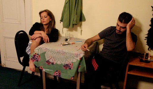 Küfürlü dizi/filmler size samimi mi geliyor yoksa itici mi?