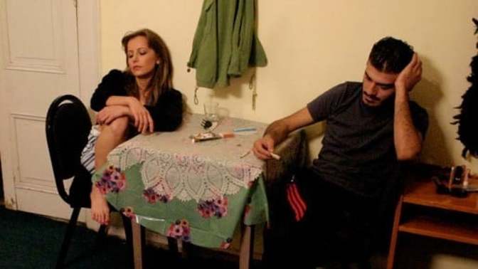 Küfürlü dizi/filmler size samimi mi geliyor yoksa itici mi?