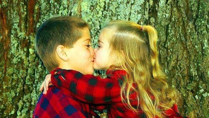 Hadi biraz geçmişe gideliiimmm, biliyorum çocukluk aşkınız vardı hepimizin, söyleyin bakalım kimlerdi o şanslılar😍?