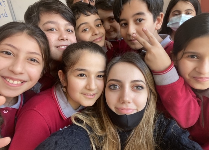 Öğrencilerim bana 16 yaş veriyor. Sizce aşırı abartmıyorlar mı🤦🏼‍♀️?