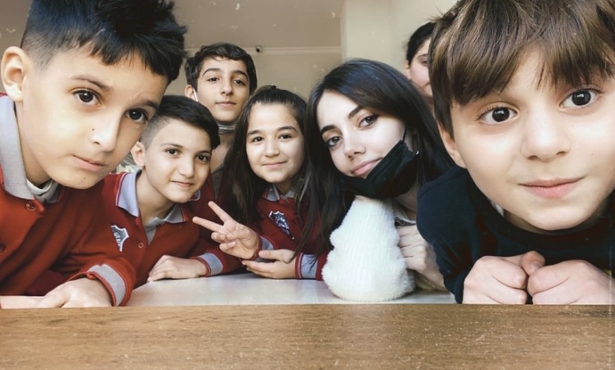 Öğrencilerim bana 16 yaş veriyor. Sizce aşırı abartmıyorlar mı🤦🏼‍♀️?