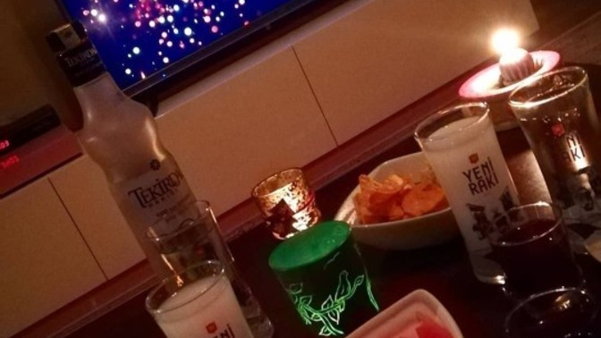 Bugün kime içiyoruz😊?