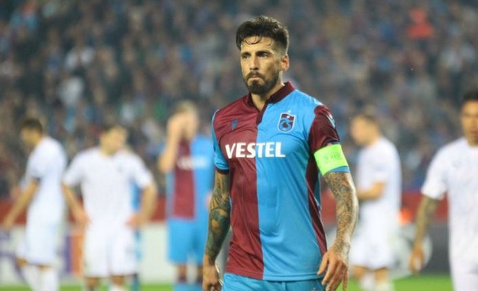 Jose Sosa, Beşiktaşı takibe aldı! Sizce Sosa, tekrardan Beşiktaş forması giyer mi?