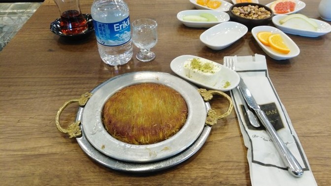 Bu saatte ne olsaydı hemen gömerdin?