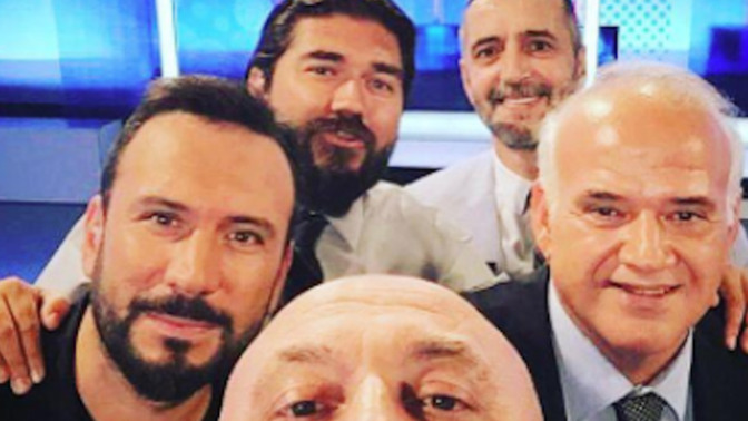 Ertem Şener, Beyaz Futbol'a geri döndü, kadro tamamlandı! Siz izliyor musunuz?
