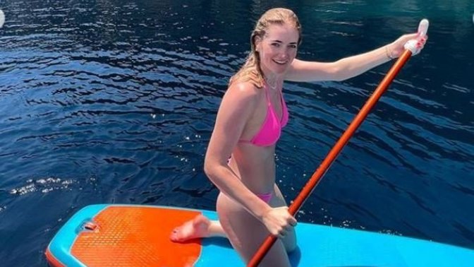 Norveç Adalet Bakanı'nın tatil pozu ortalığı karıştırdı, siz nasıl buldunuz🫠?