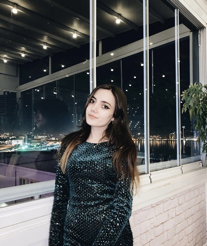 Hangi renk bana daha çok yakışıyor, karar veremiyorum?