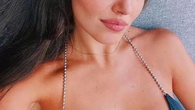 Hande Erçel mi Afra Saraçoğlu mu?